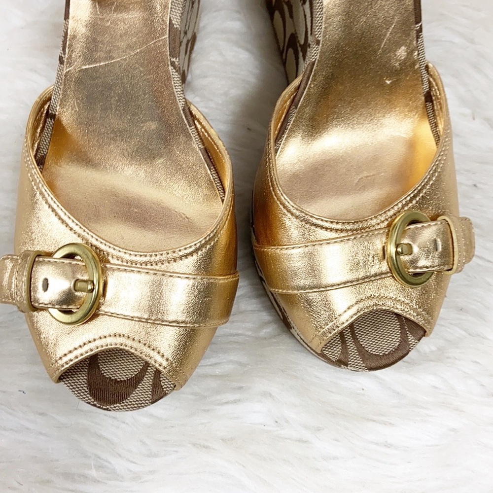 Coach Gold Maxina Sling back Wedge Monogram sandals 9b Runs small - Picture 6 of 13